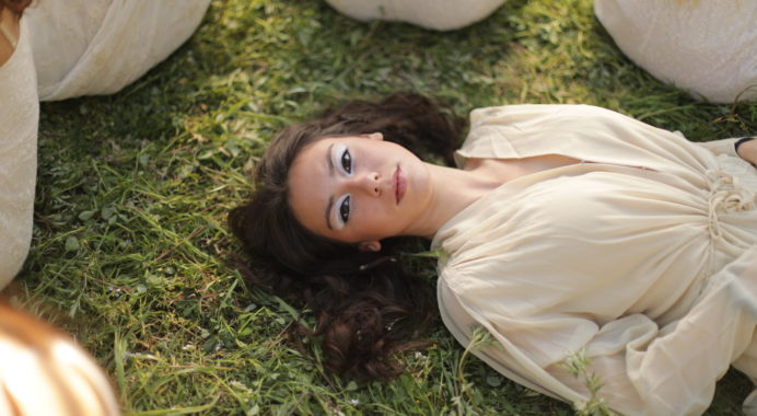 Alba Robles publica este jueves 10-J, su nuevo single, ‘Devuélvemelo’